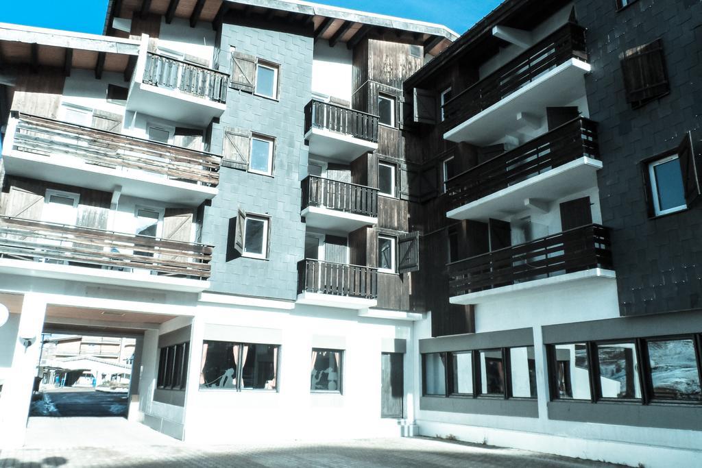 Hotel Turan เลส์เดอซาลป์ ภายนอก รูปภาพ