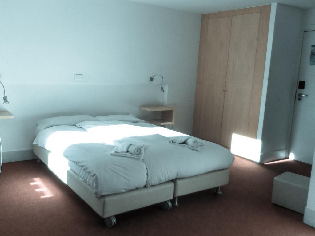 Hotel Turan เลส์เดอซาลป์ ภายนอก รูปภาพ