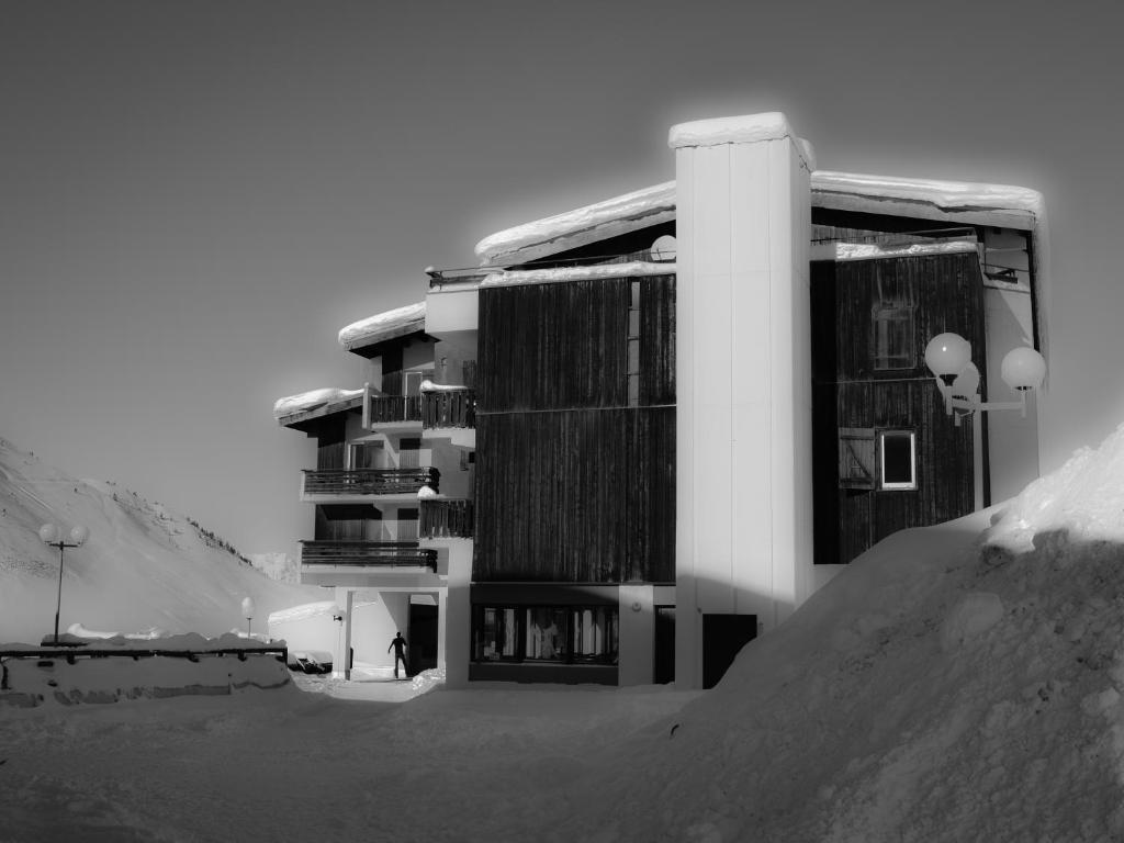 Hotel Turan เลส์เดอซาลป์ ภายนอก รูปภาพ
