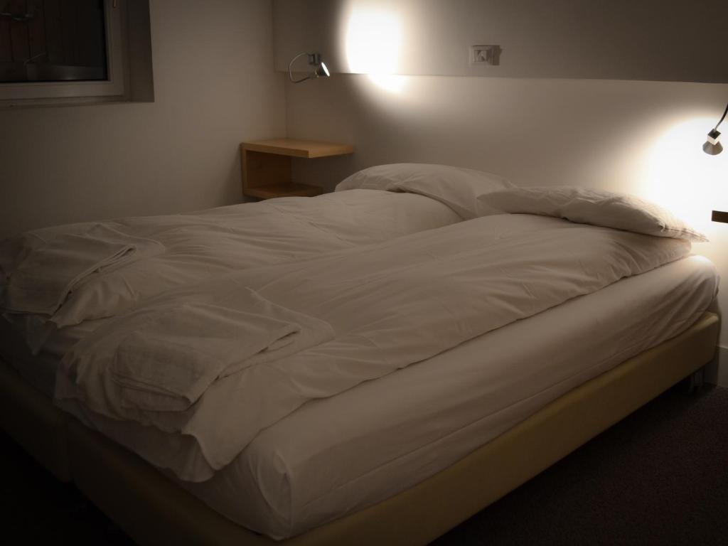 Hotel Turan เลส์เดอซาลป์ ห้อง รูปภาพ