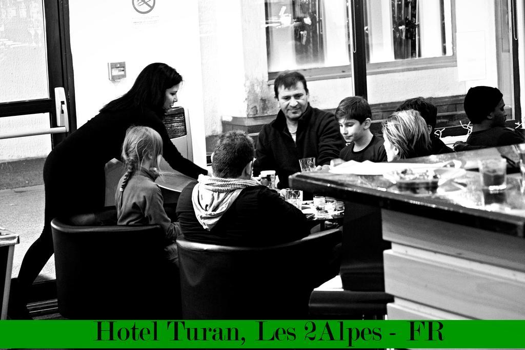 Hotel Turan เลส์เดอซาลป์ ภายนอก รูปภาพ