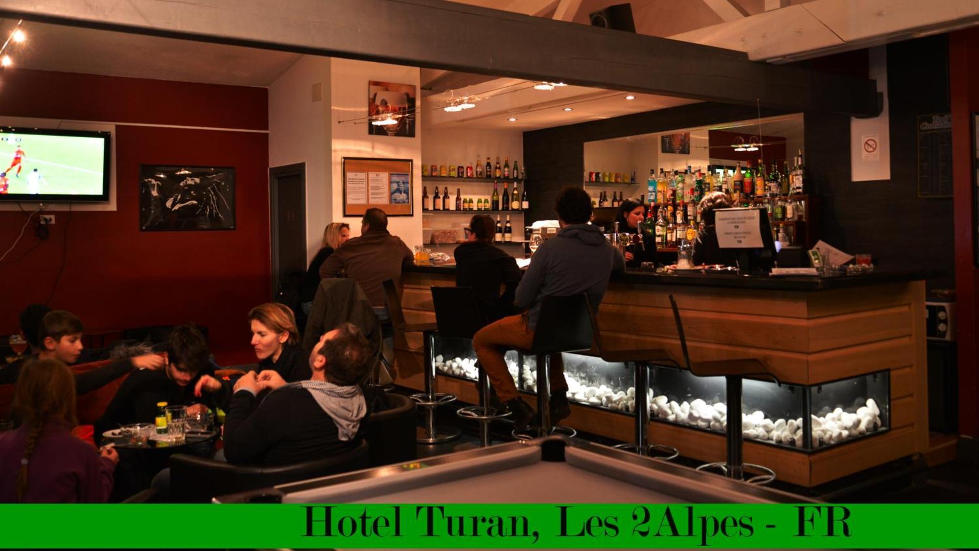 Hotel Turan เลส์เดอซาลป์ ภายนอก รูปภาพ