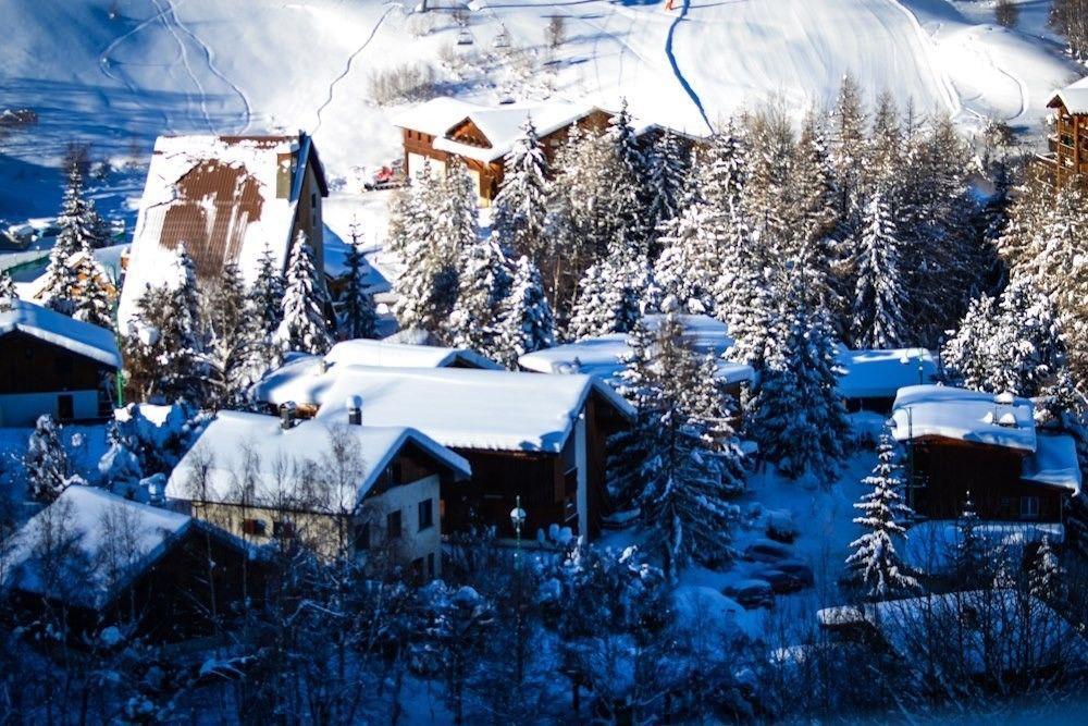 Hotel Turan เลส์เดอซาลป์ ภายนอก รูปภาพ
